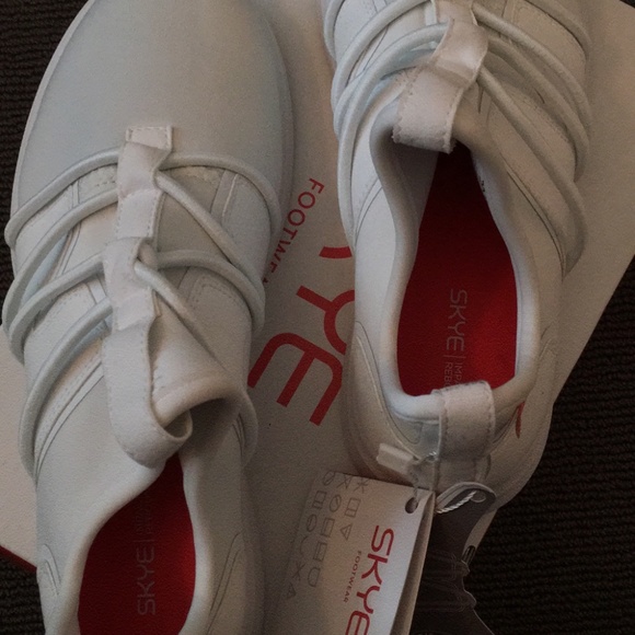 Skye Footwear Shoes - Picture 2 of 4